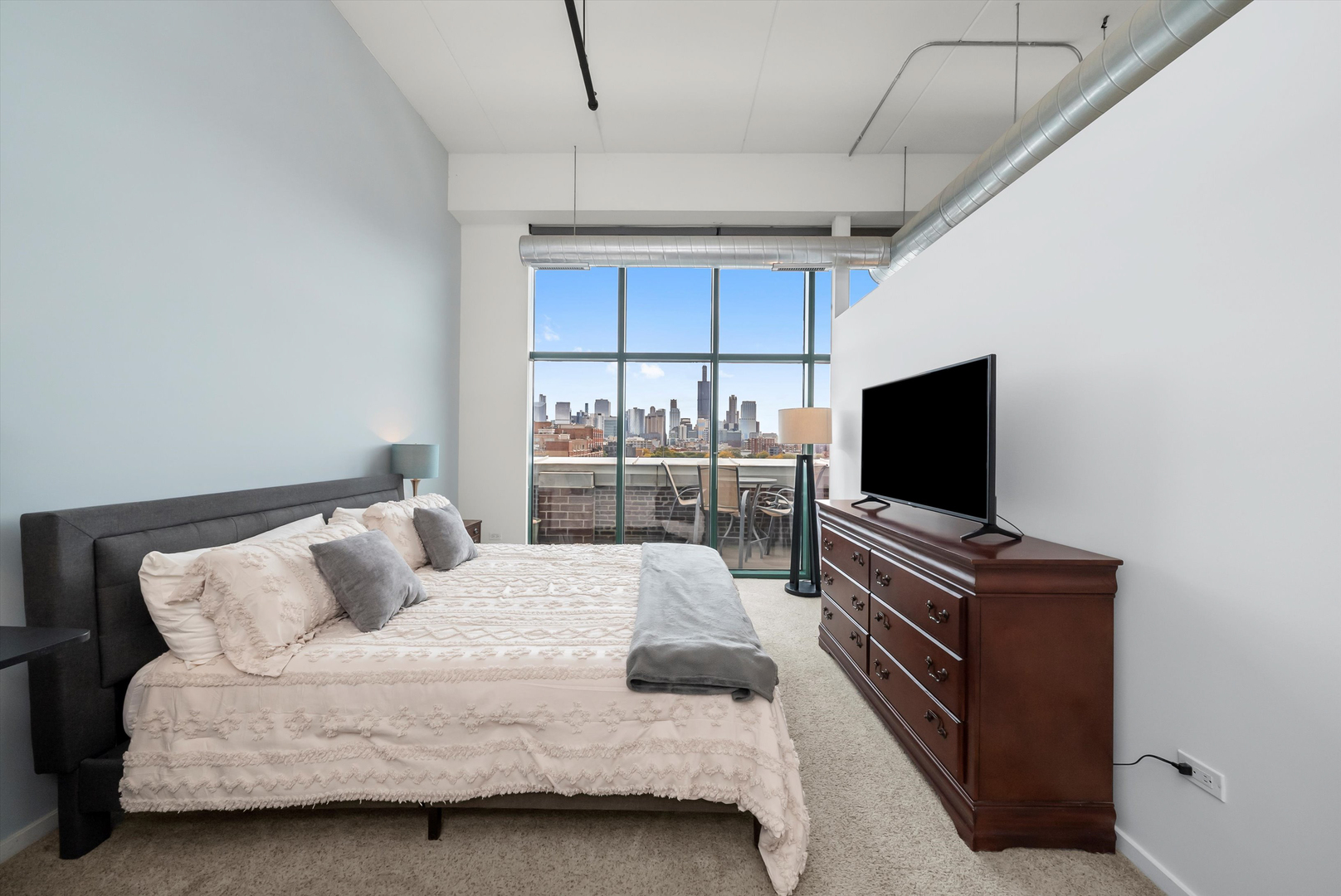 1645 W Ogden Avenue Unit: 702