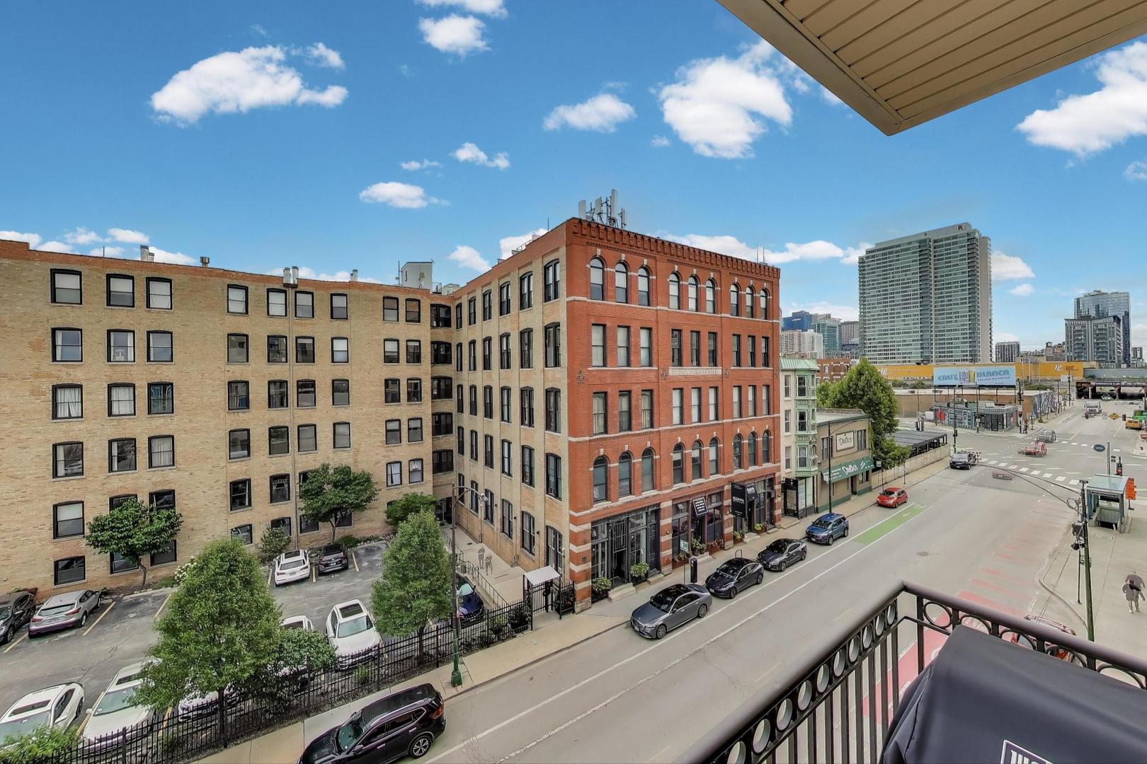 520 N HALSTED Street Unit: 410