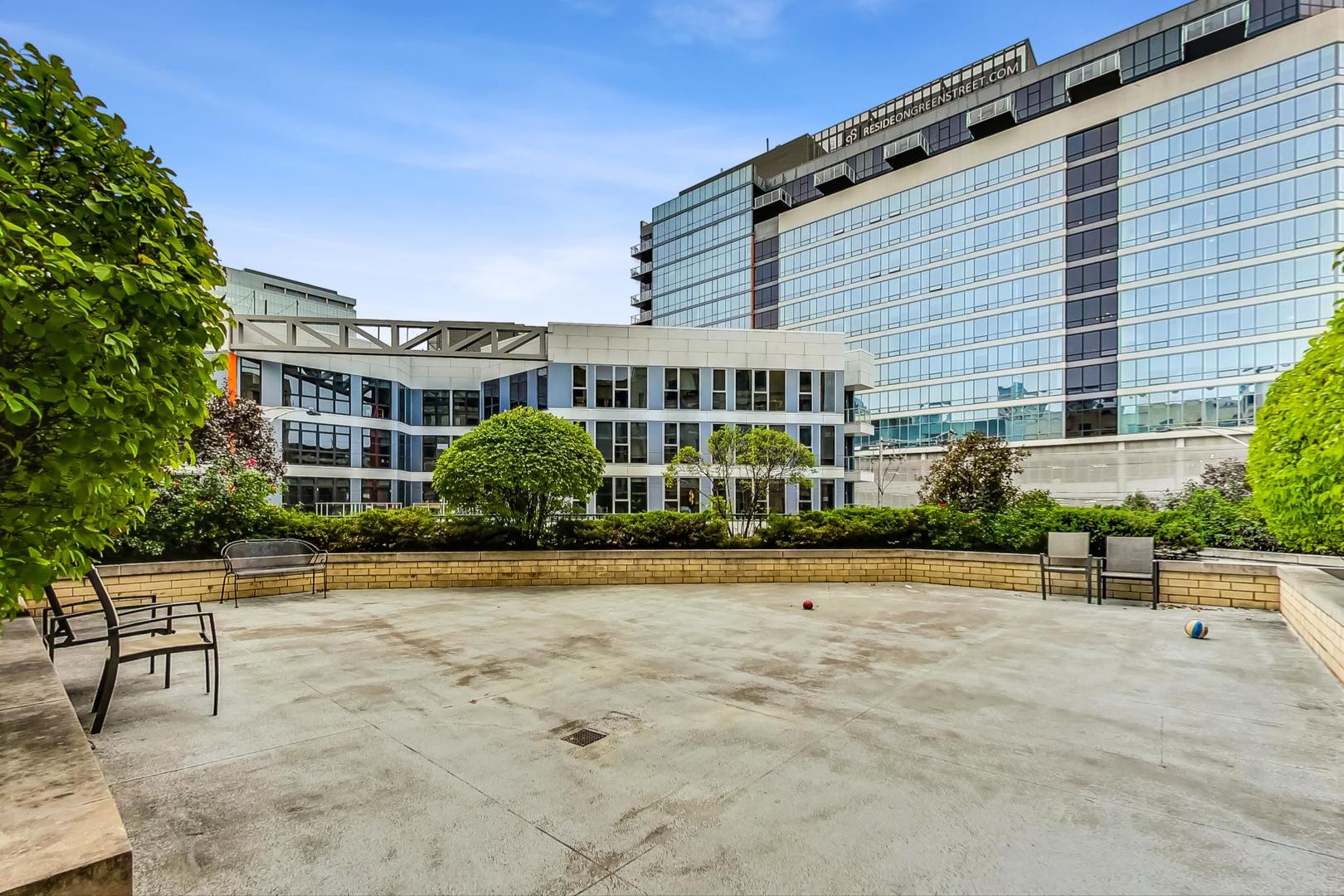 520 N HALSTED Street Unit: 410