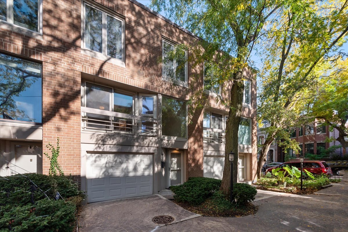 1848 N Dayton Street