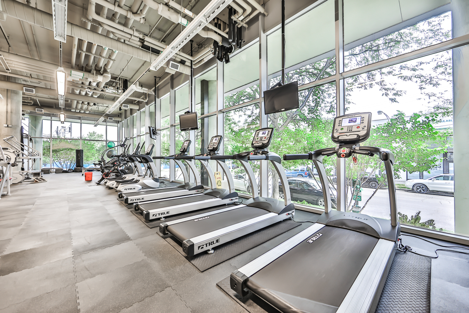 860 W Blackhawk Street Unit: 1502