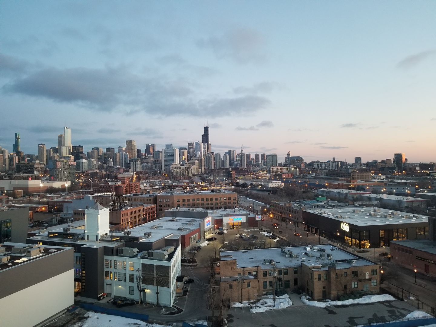 860 W Blackhawk Street Unit: 1502