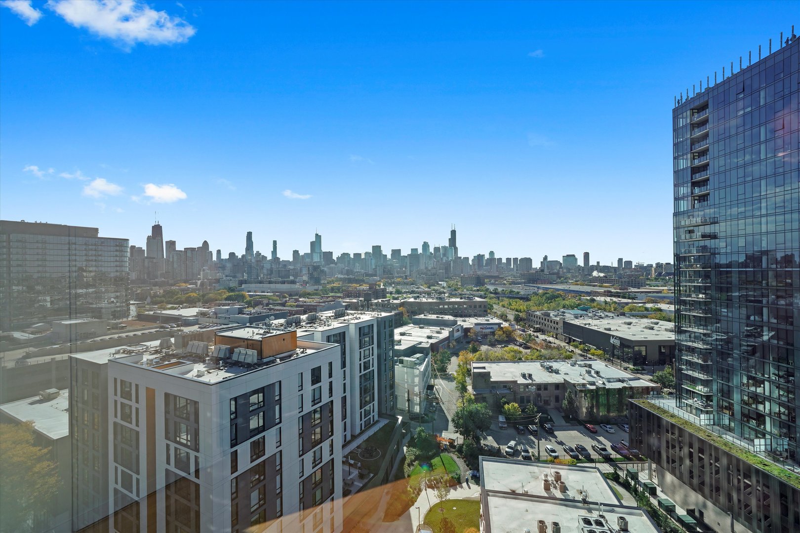 860 W Blackhawk Street Unit: 1502