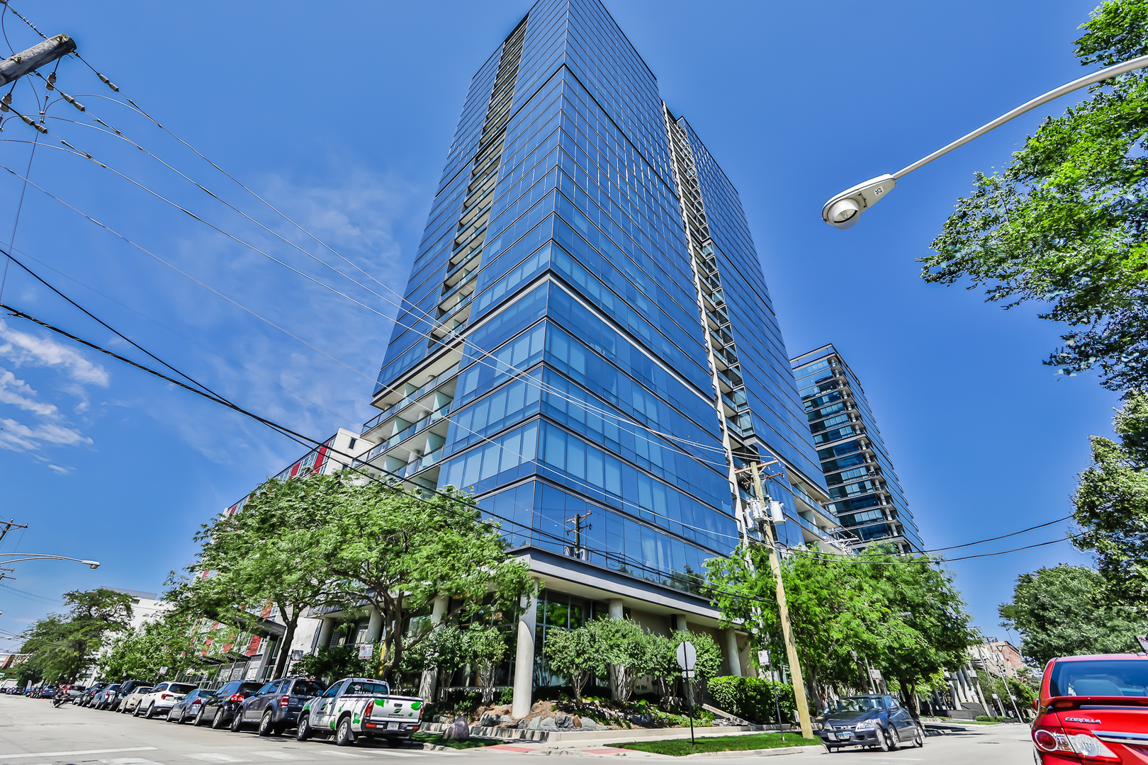 860 W Blackhawk Street Unit: 1502