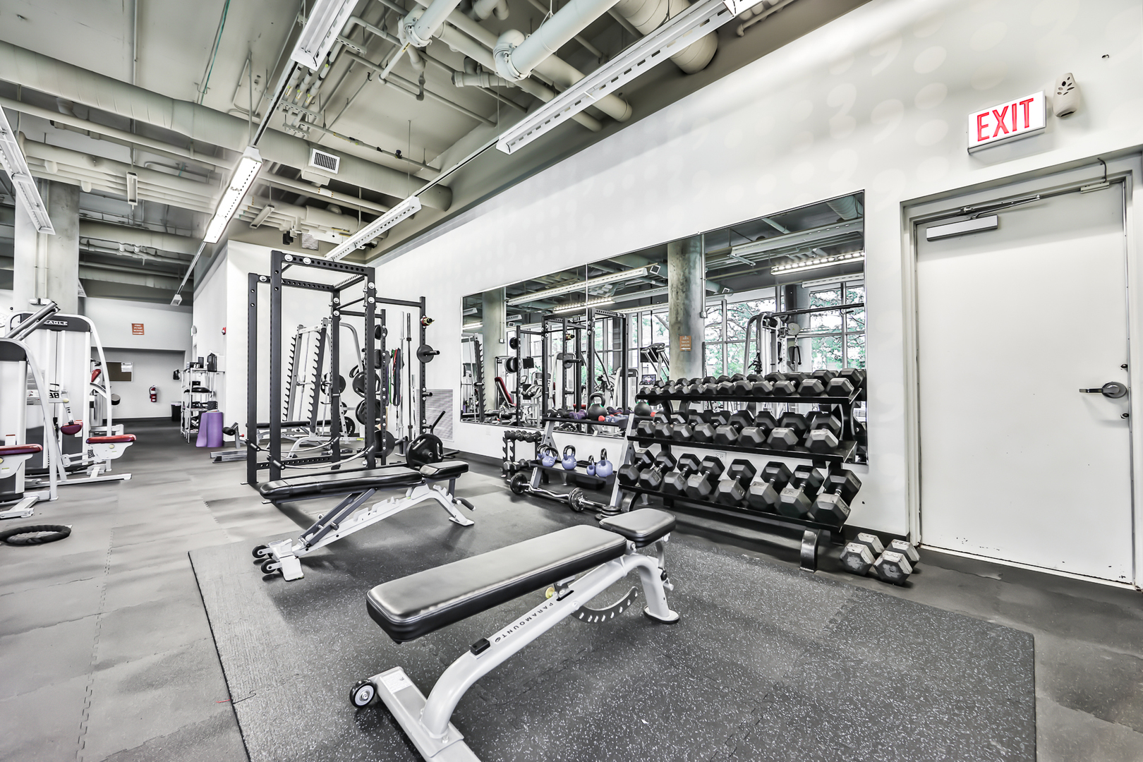860 W Blackhawk Street Unit: 1502