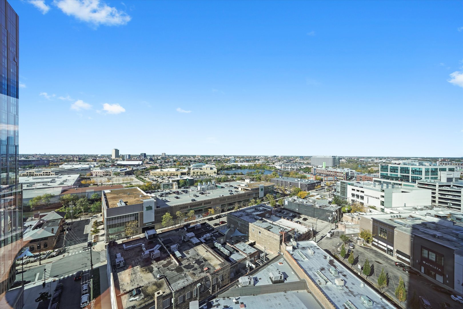 860 W Blackhawk Street Unit: 1502