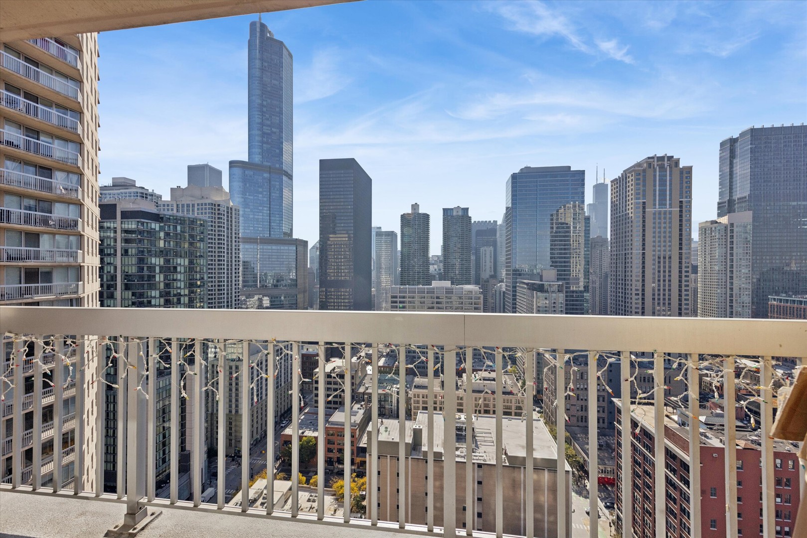 545 N Dearborn Street Unit: 3206