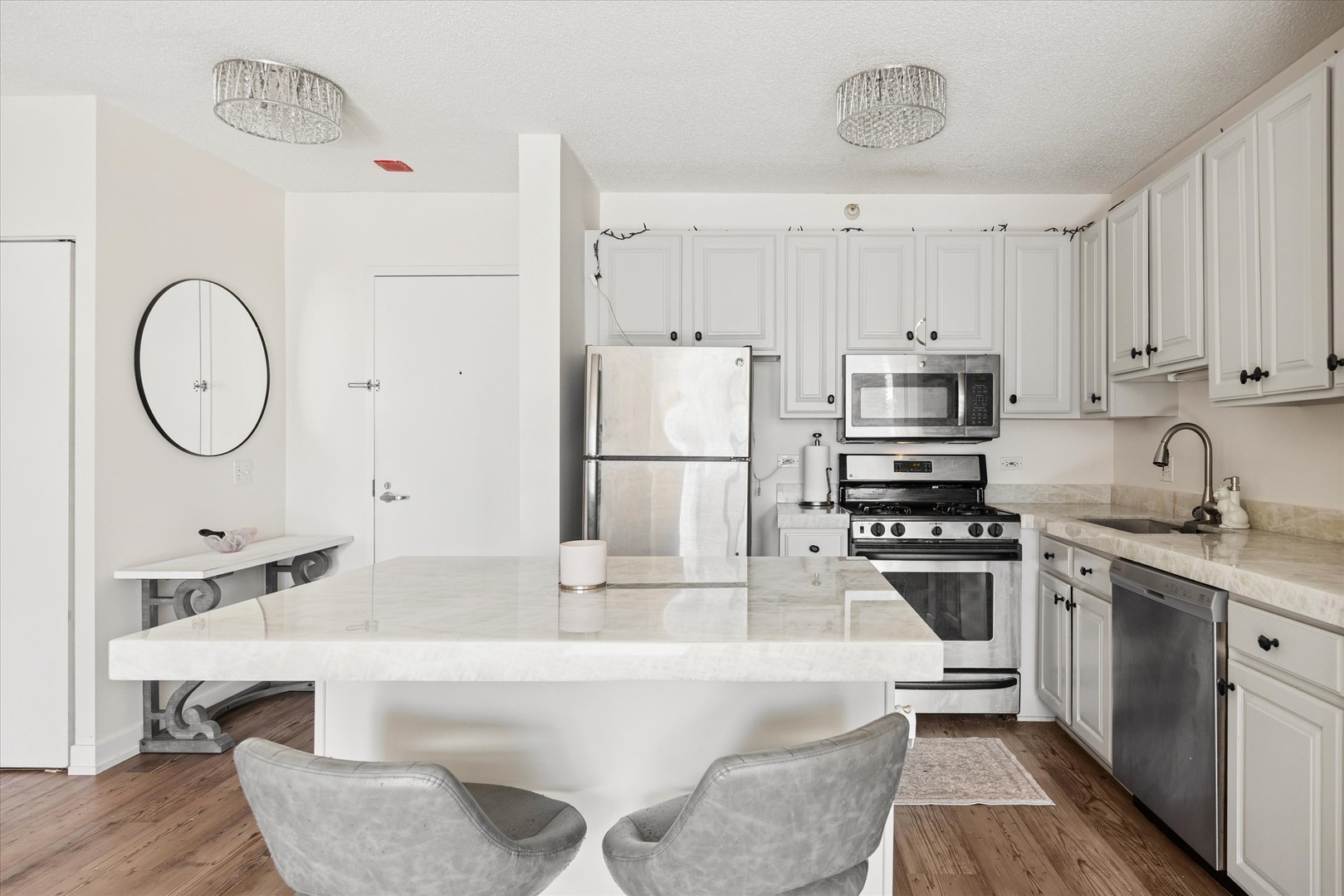 545 N Dearborn Street Unit: 3206