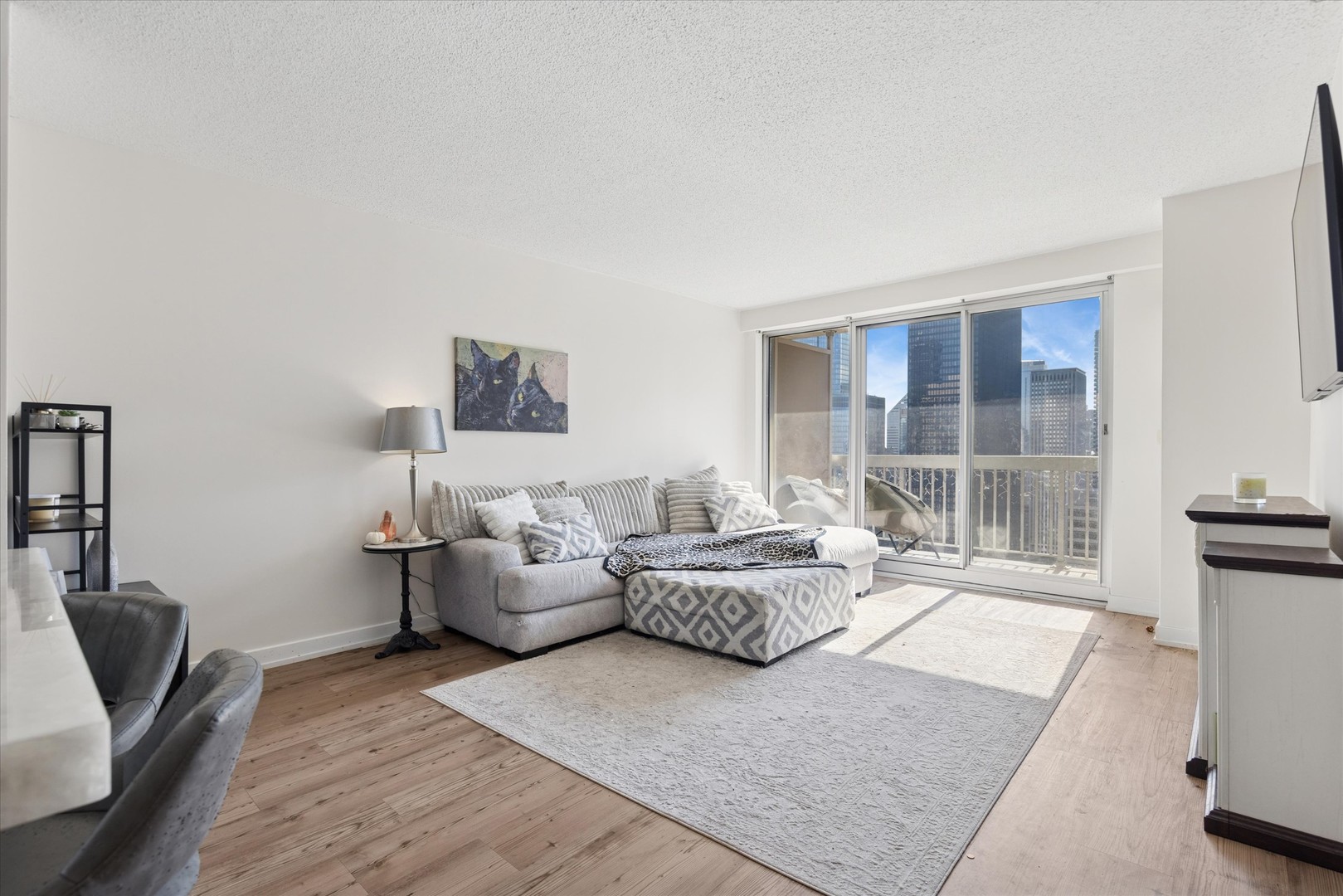 545 N Dearborn Street Unit: 3206