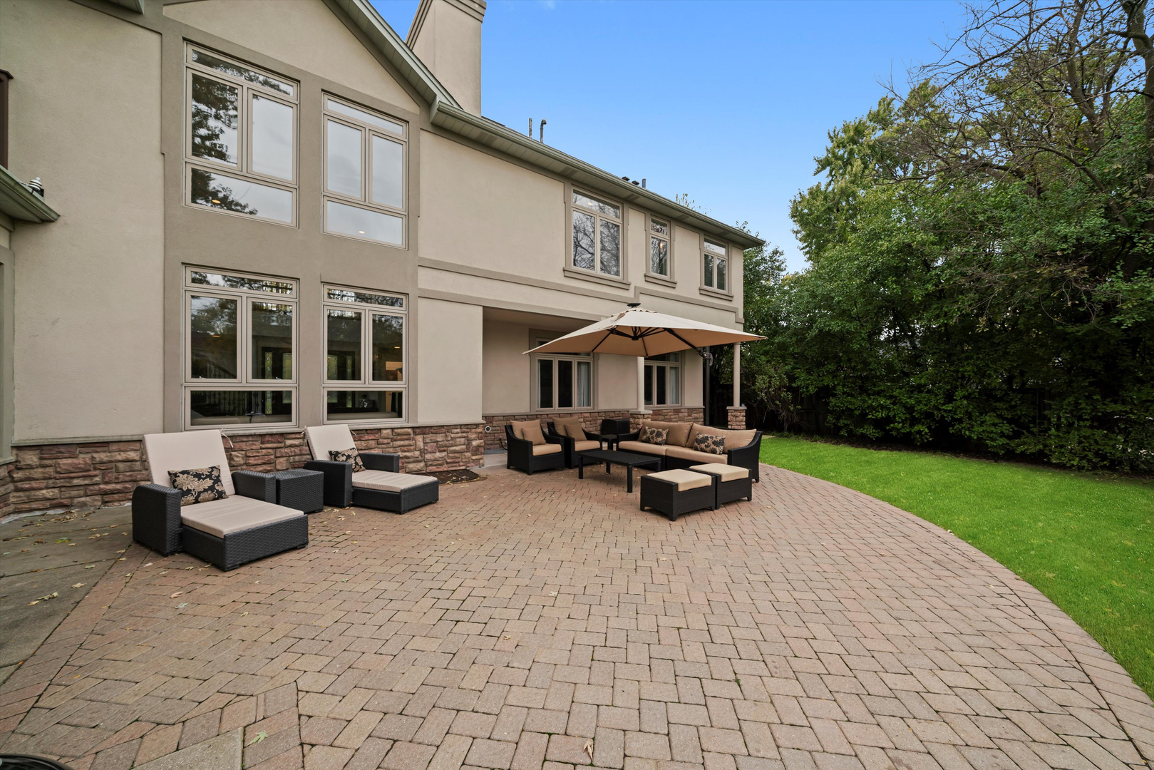 1045 Rosemary Terrace