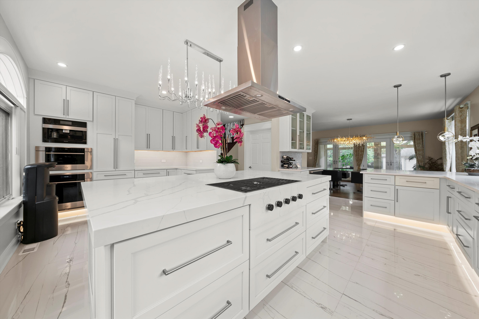 1045 Rosemary Terrace