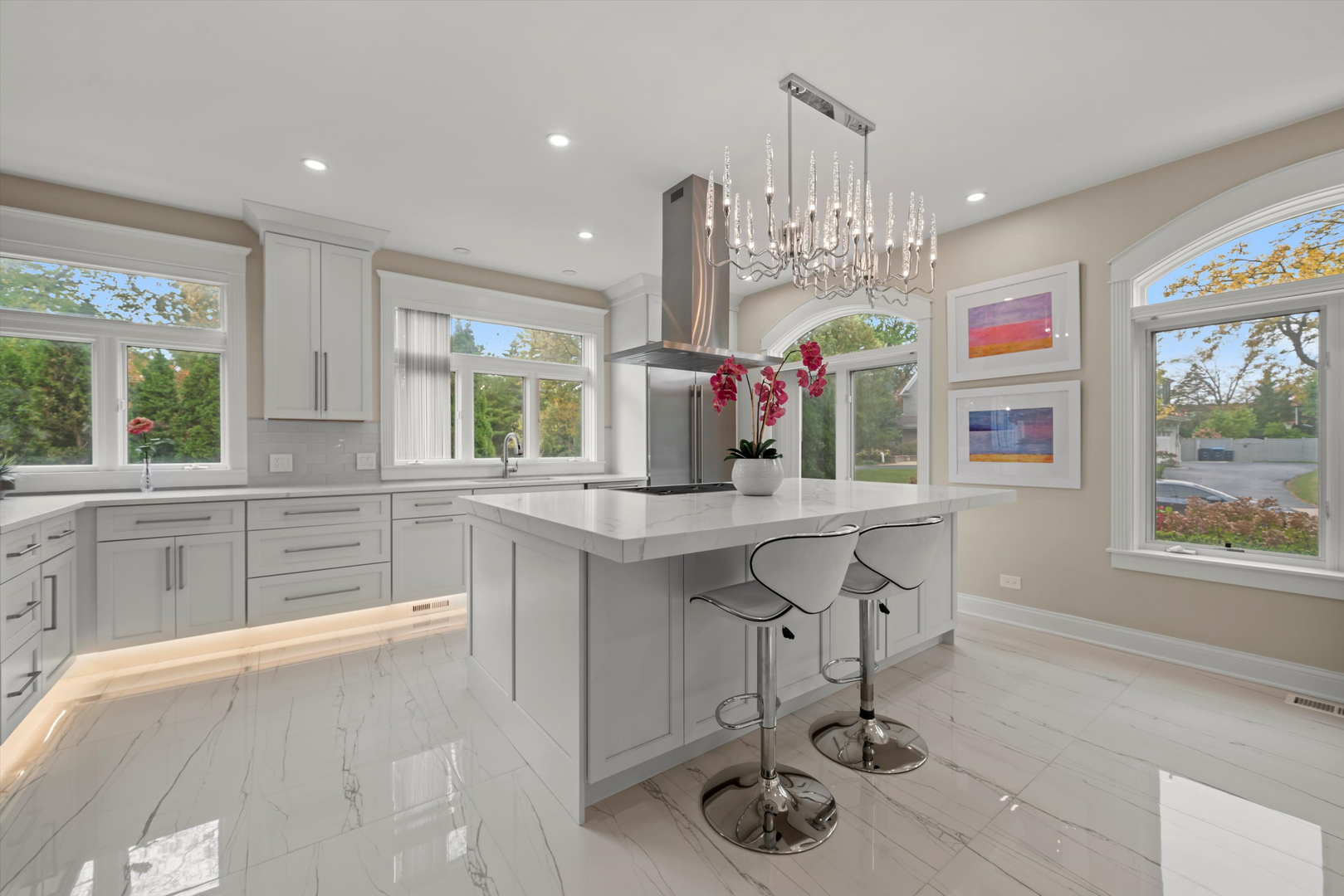 1045 Rosemary Terrace