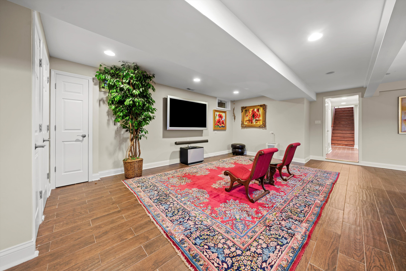 1045 Rosemary Terrace