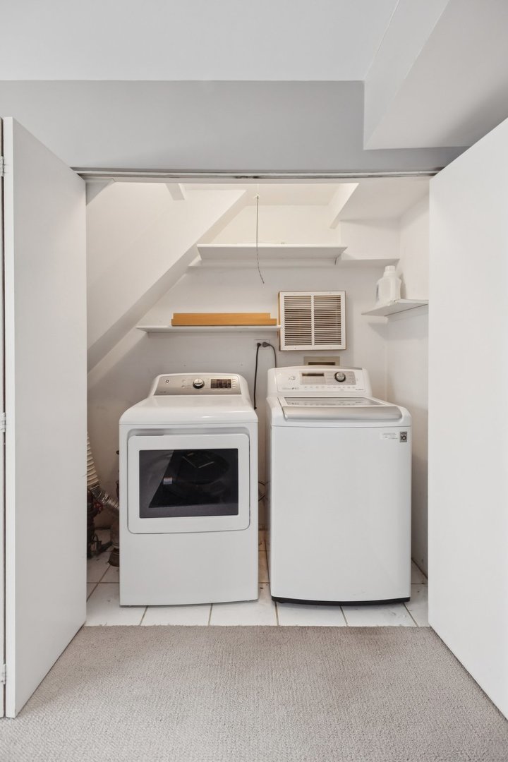 1747 W Pierce Avenue Unit: 2