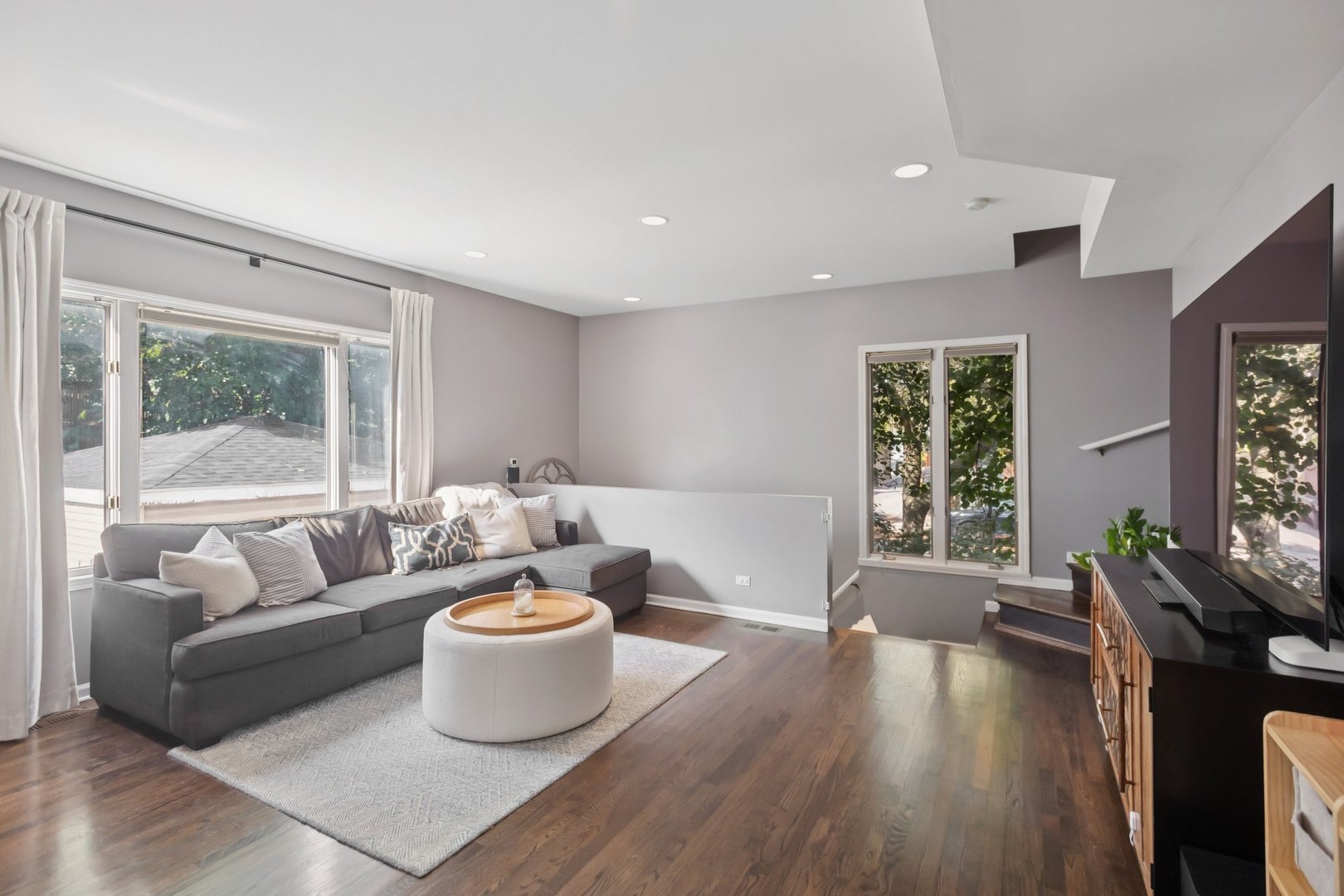 1747 W Pierce Avenue Unit: 2