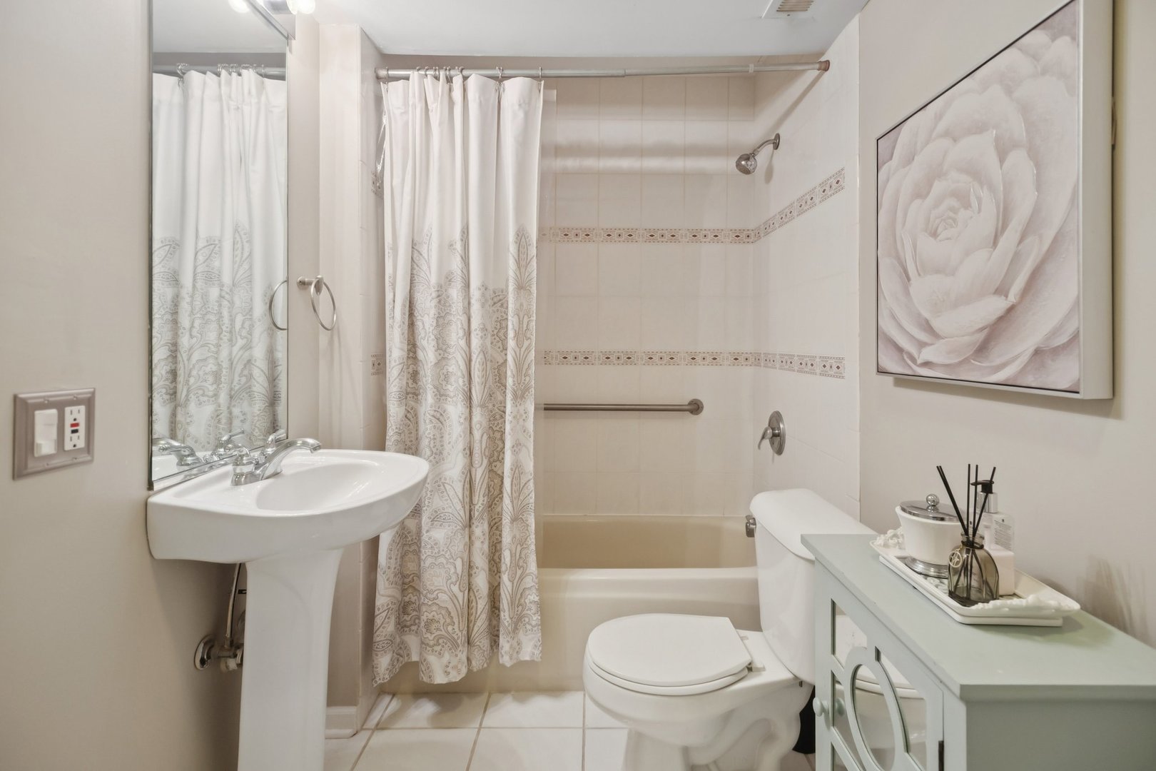 1747 W Pierce Avenue Unit: 2