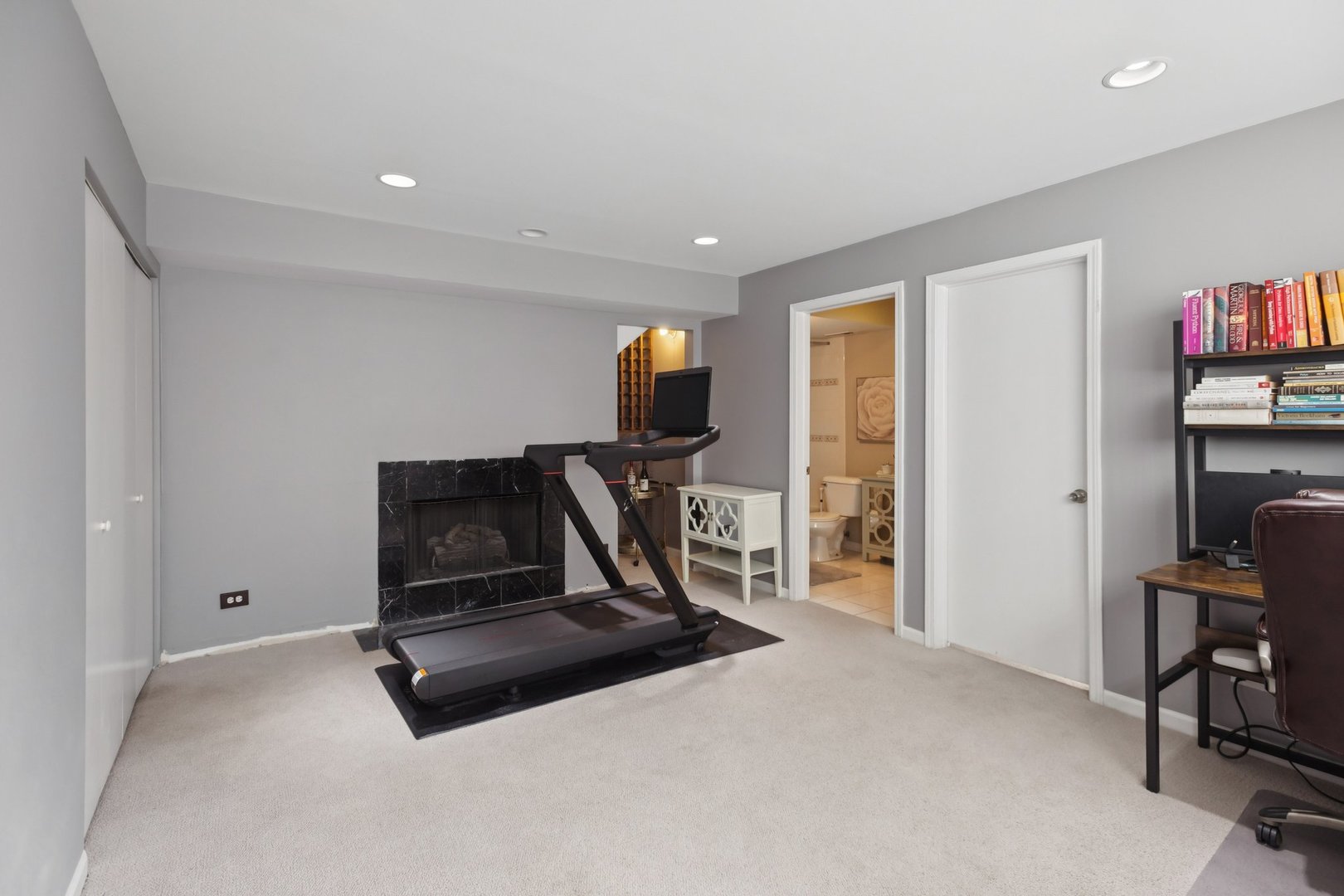 1747 W Pierce Avenue Unit: 2