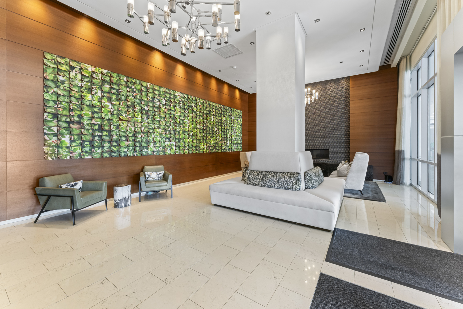 1201 S Prairie Avenue Unit: 4702