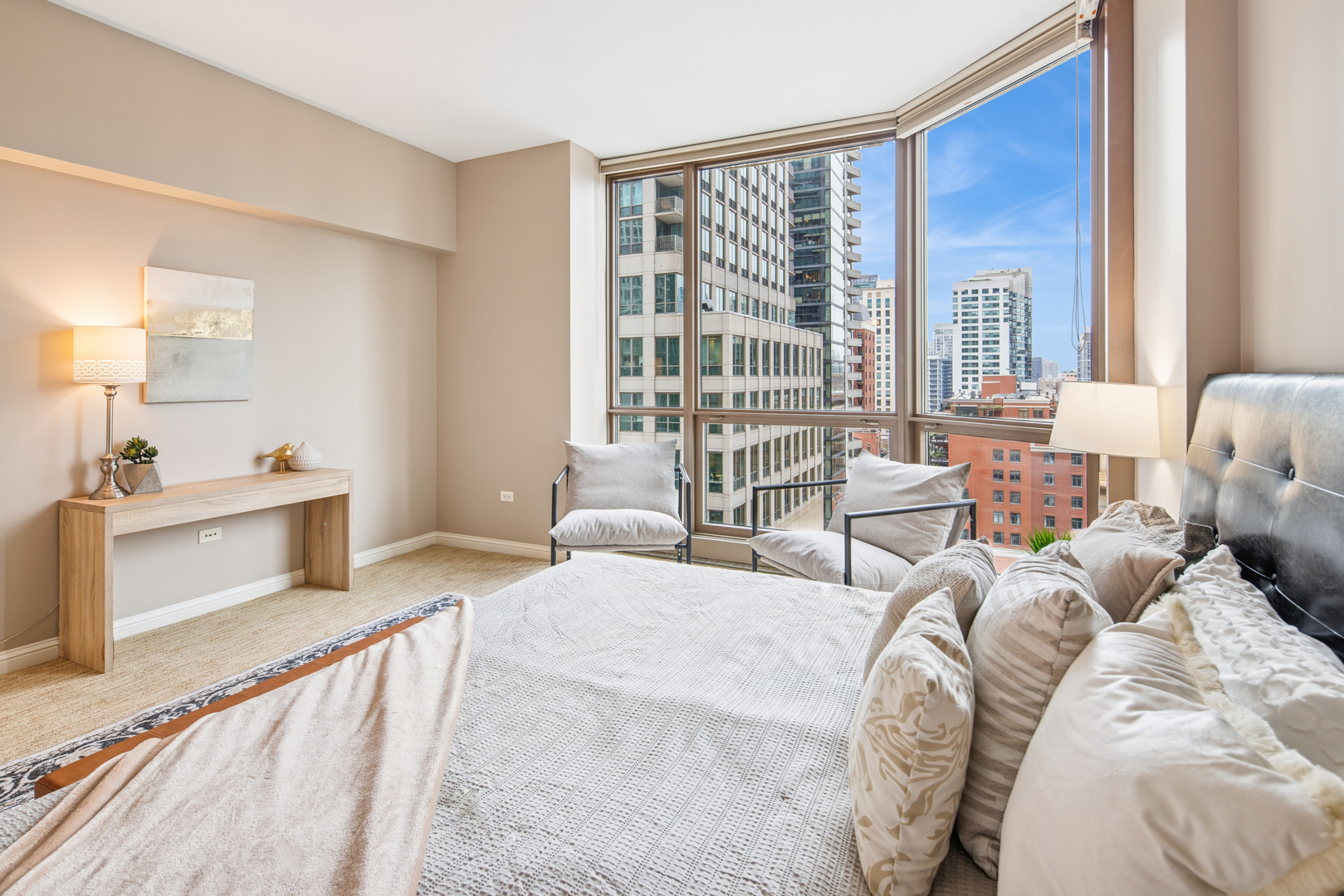 21 E Huron Street Unit: 1101