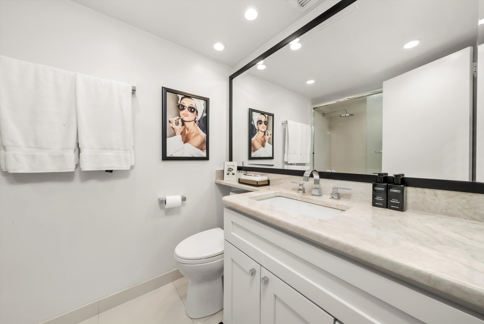 175 E Delaware Place Unit: 7107