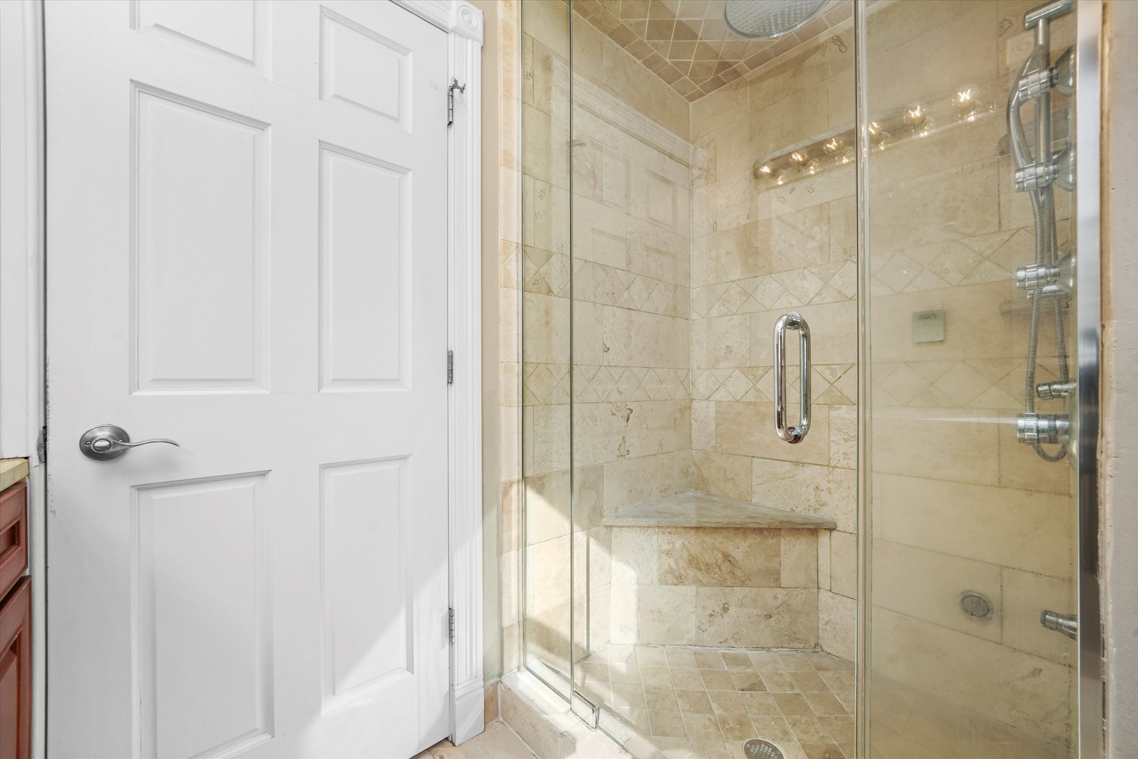 2430 W Iowa Street Unit: 1