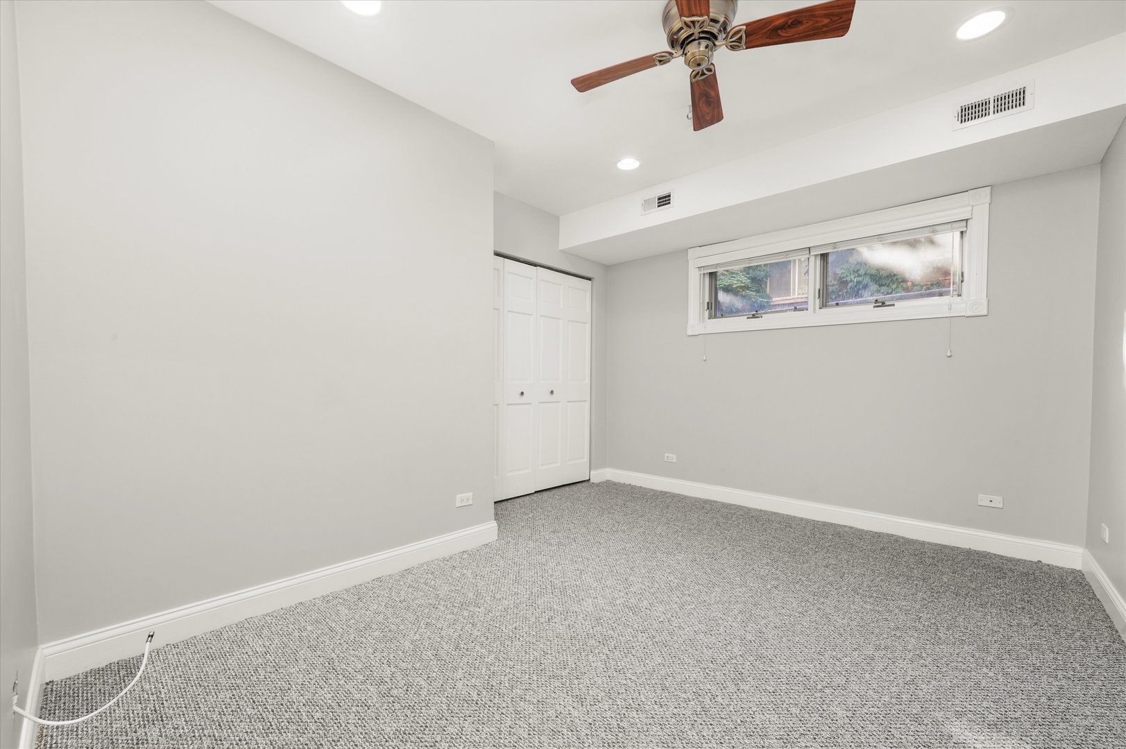 2430 W Iowa Street Unit: 1