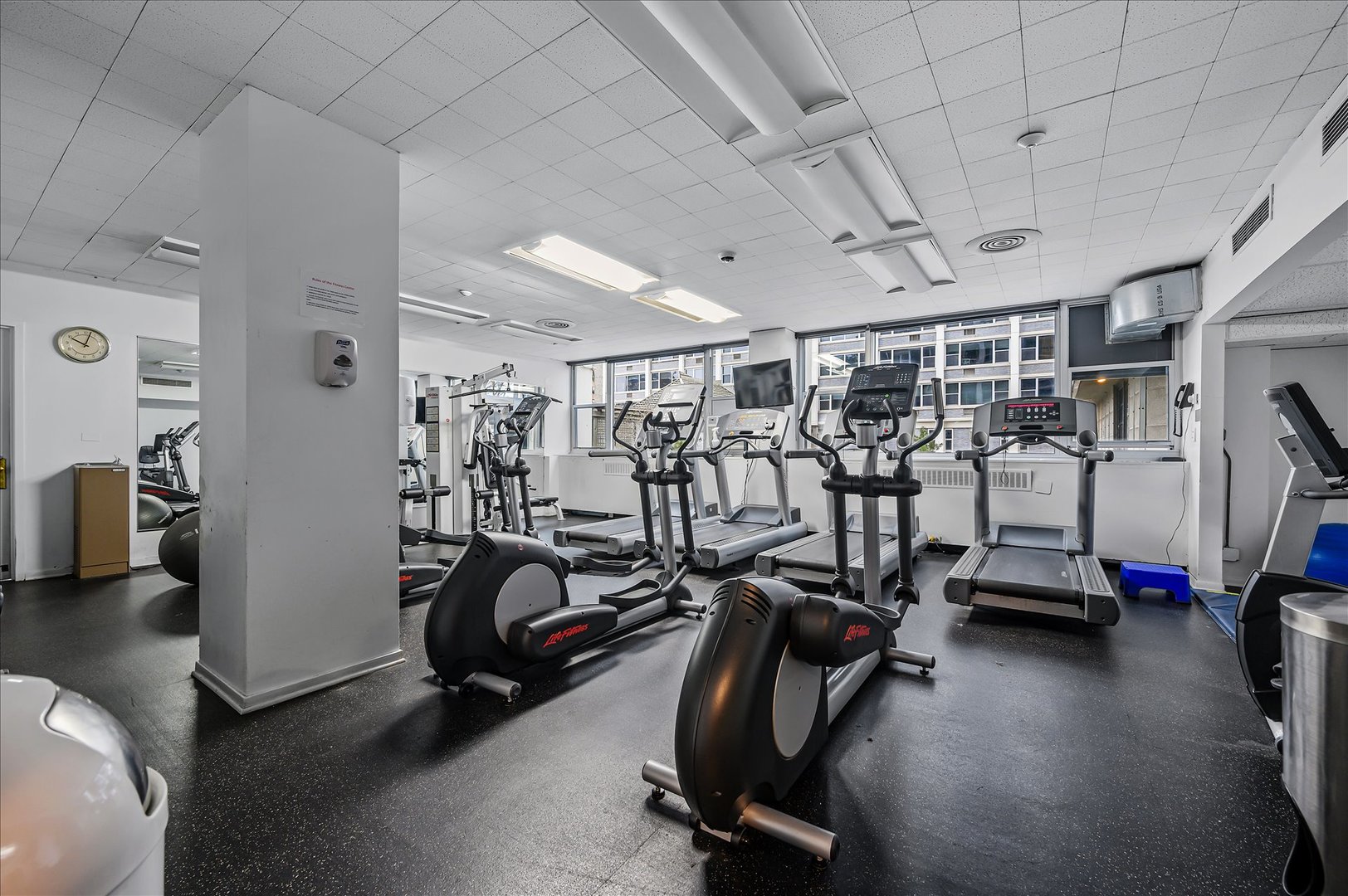 4250 N Marine Drive Unit: 1523