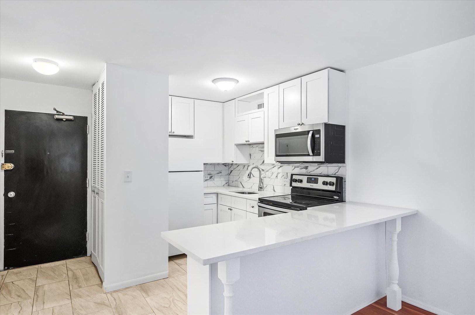4250 N Marine Drive Unit: 1523