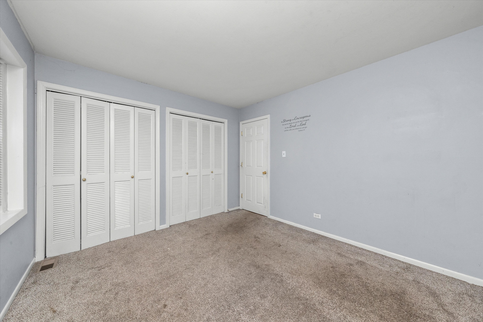 824 Oxford Street