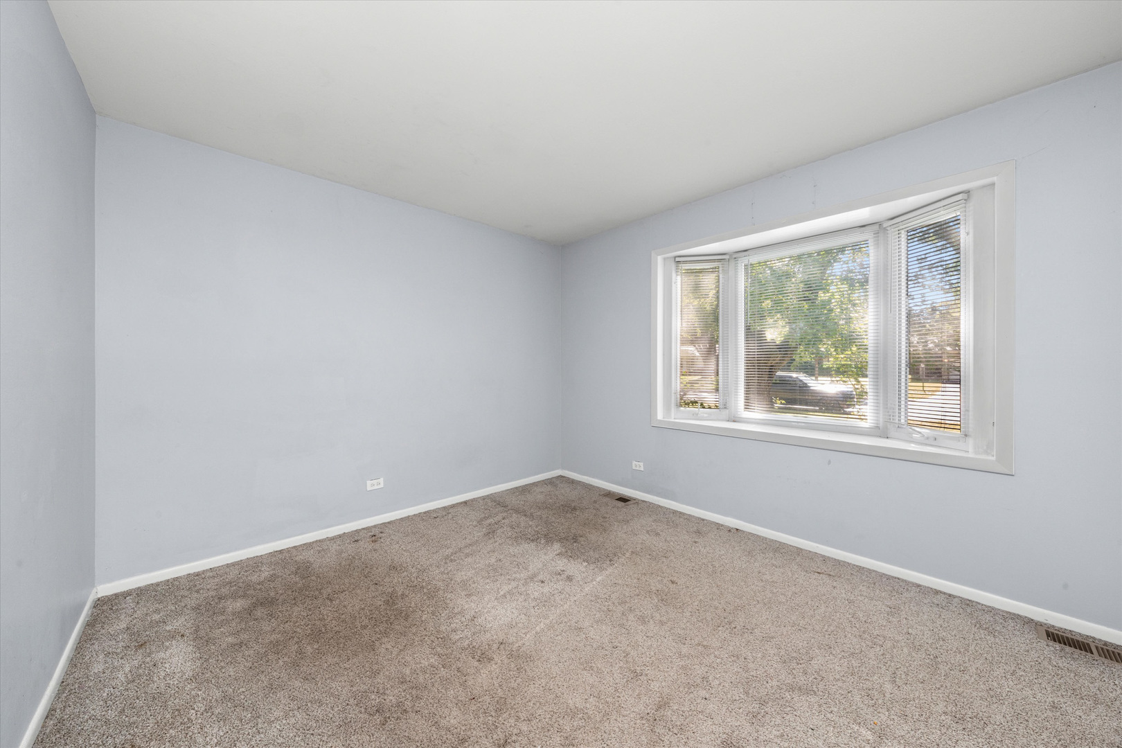 824 Oxford Street