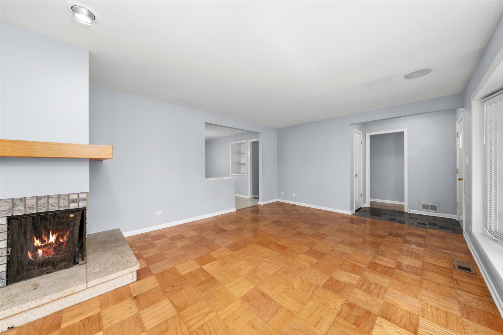824 Oxford Street