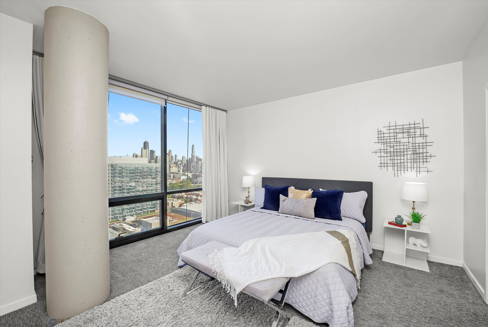 860 W Blackhawk Street Unit: 2106