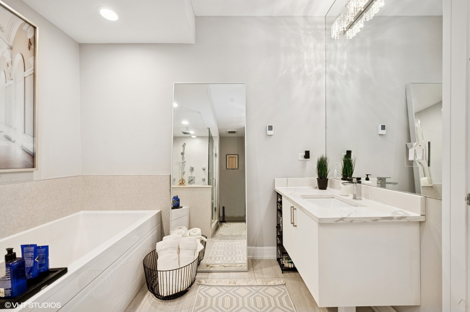 1317 N Larrabee Street Unit: 304