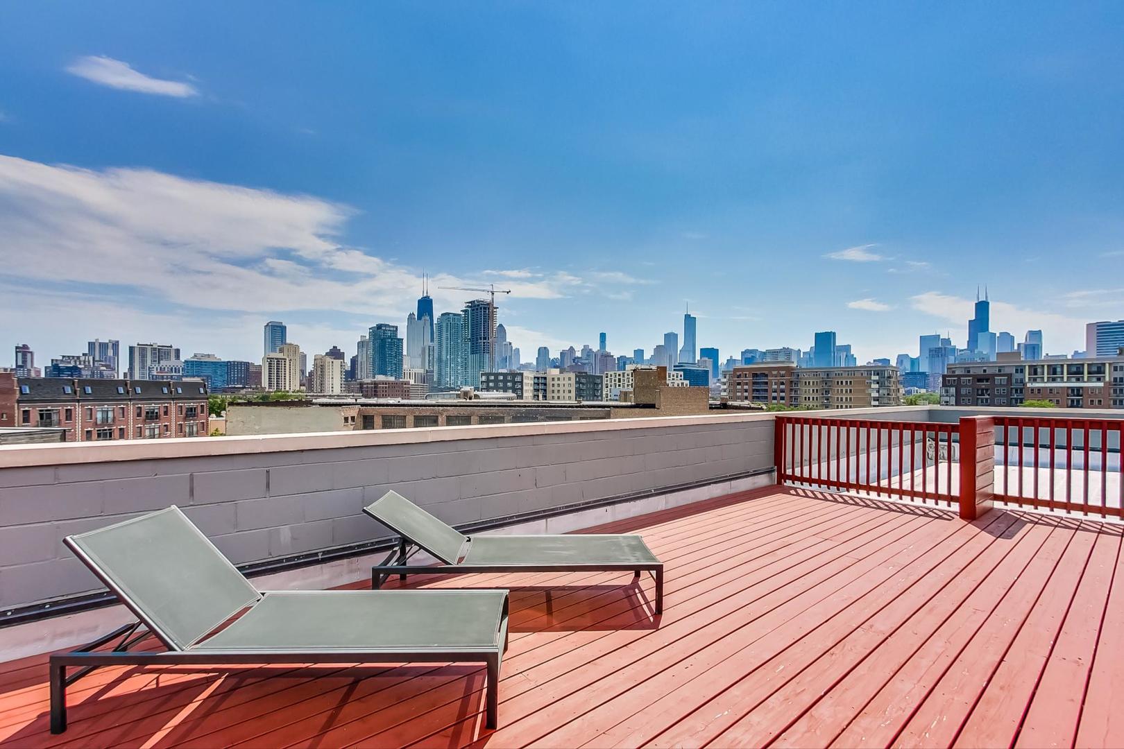 1317 N Larrabee Street Unit: 304