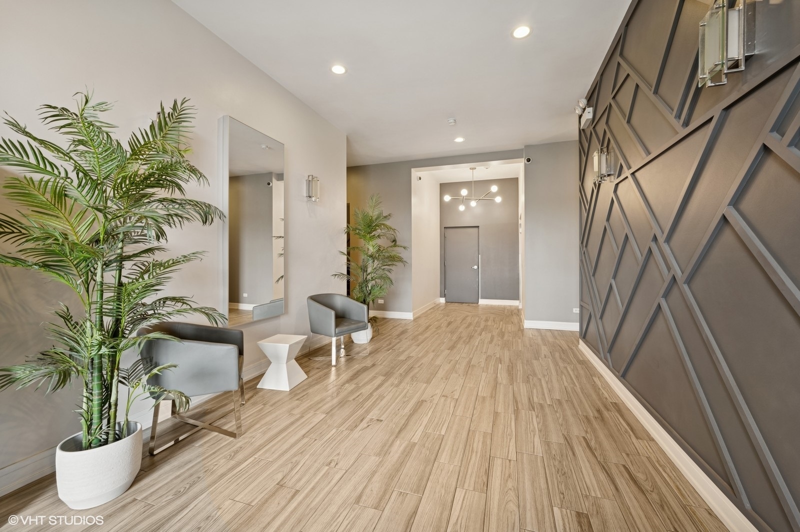 1317 N Larrabee Street Unit: 304