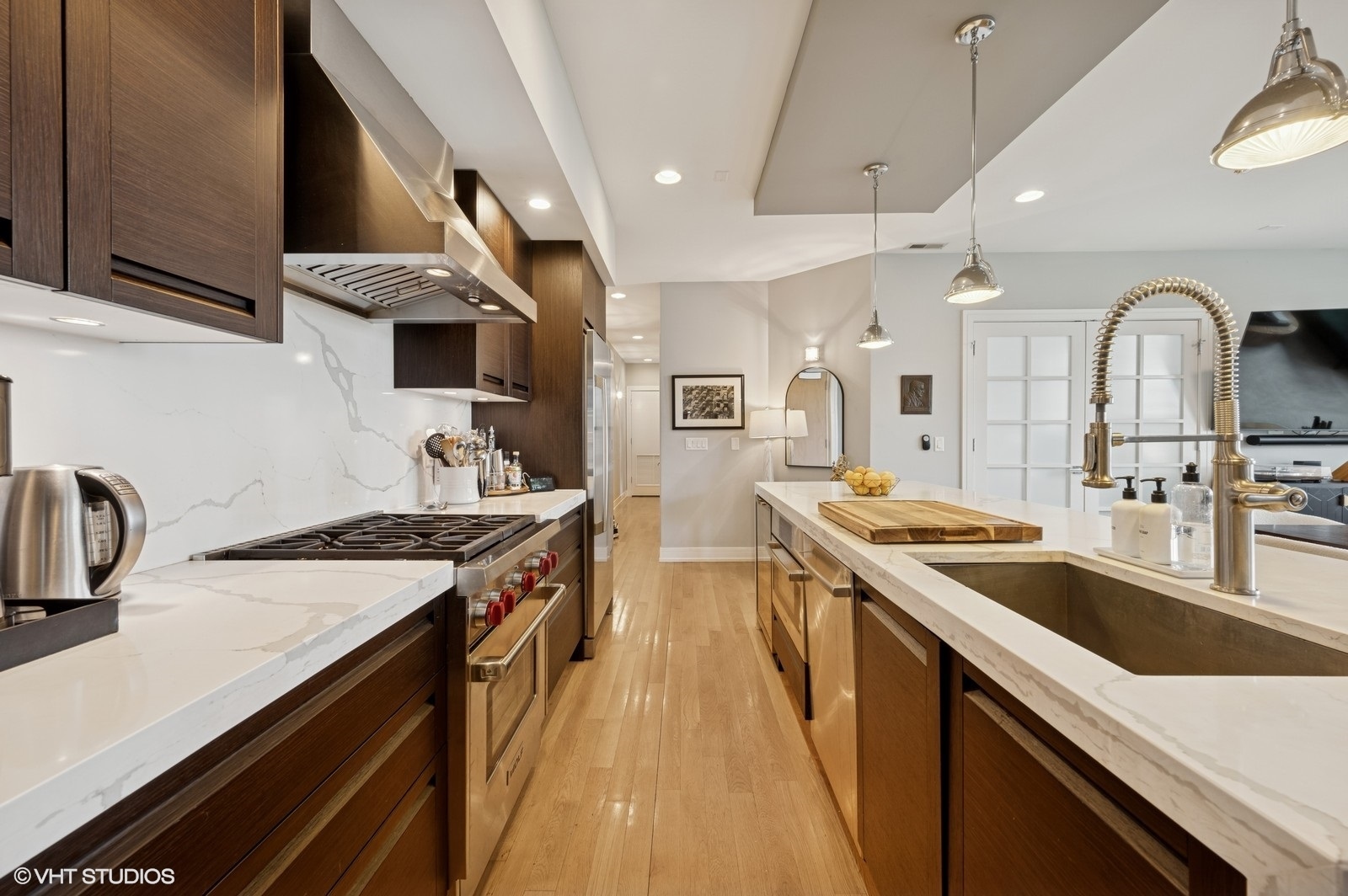 1317 N Larrabee Street Unit: 304