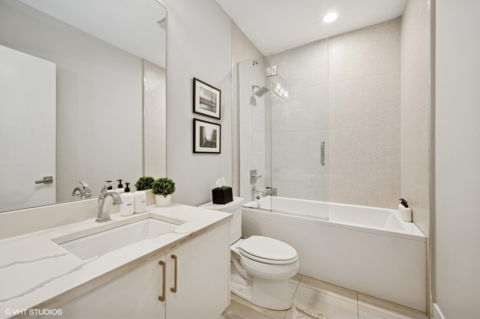 1317 N Larrabee Street Unit: 304