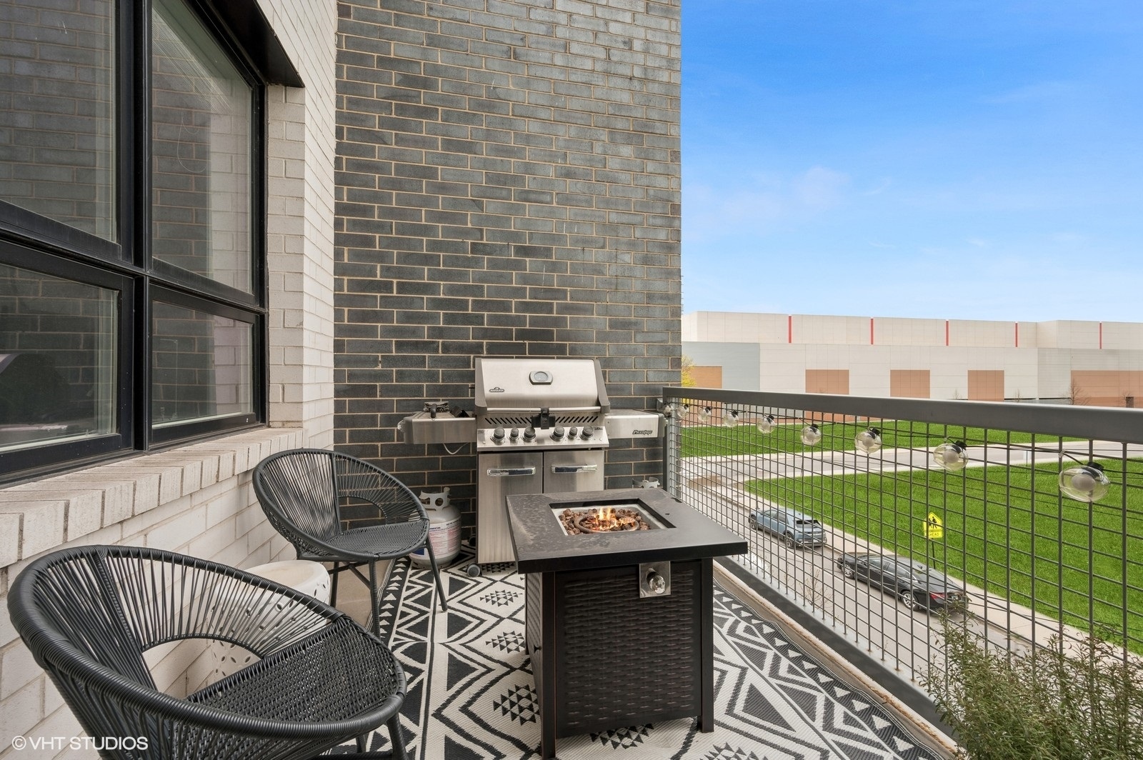 1317 N Larrabee Street Unit: 304