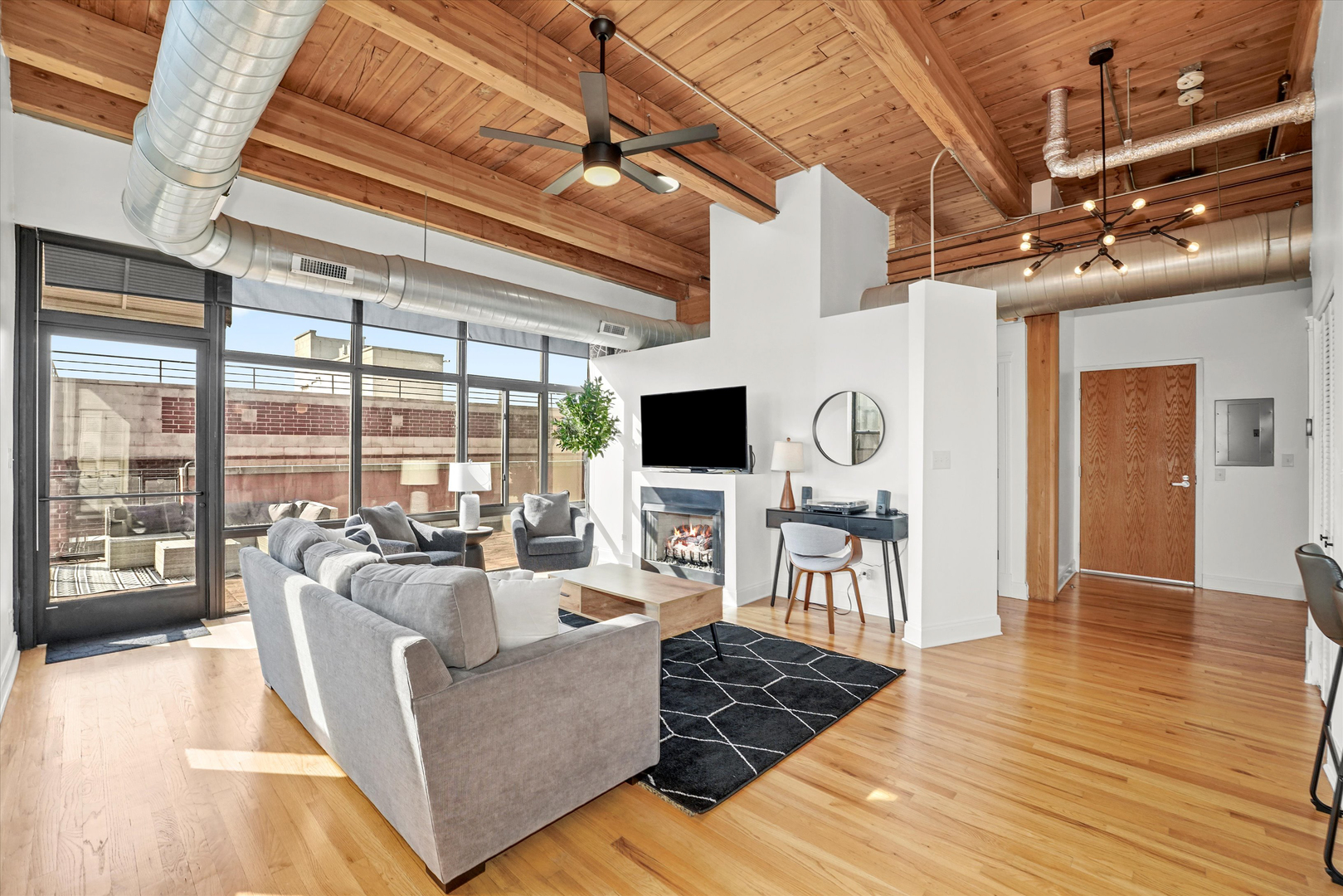 1610 S Halsted Street Unit: 504