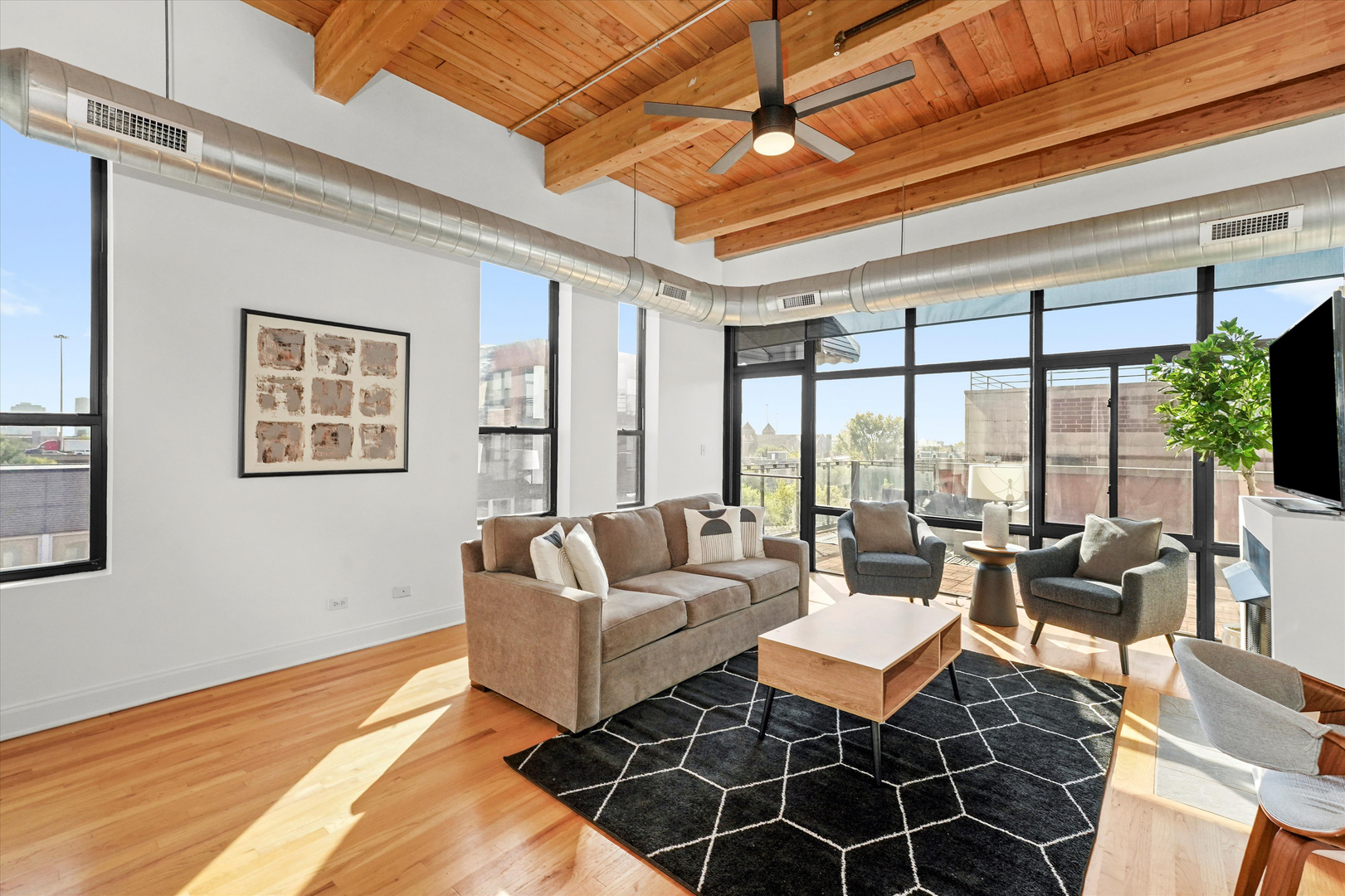 1610 S Halsted Street Unit: 504