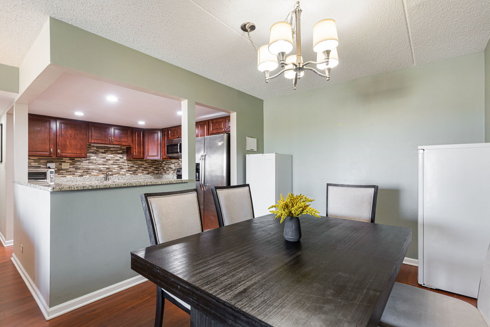 450 Plum Creek Drive Unit: 410