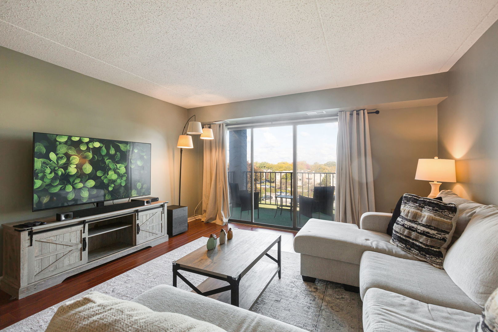 450 Plum Creek Drive Unit: 410