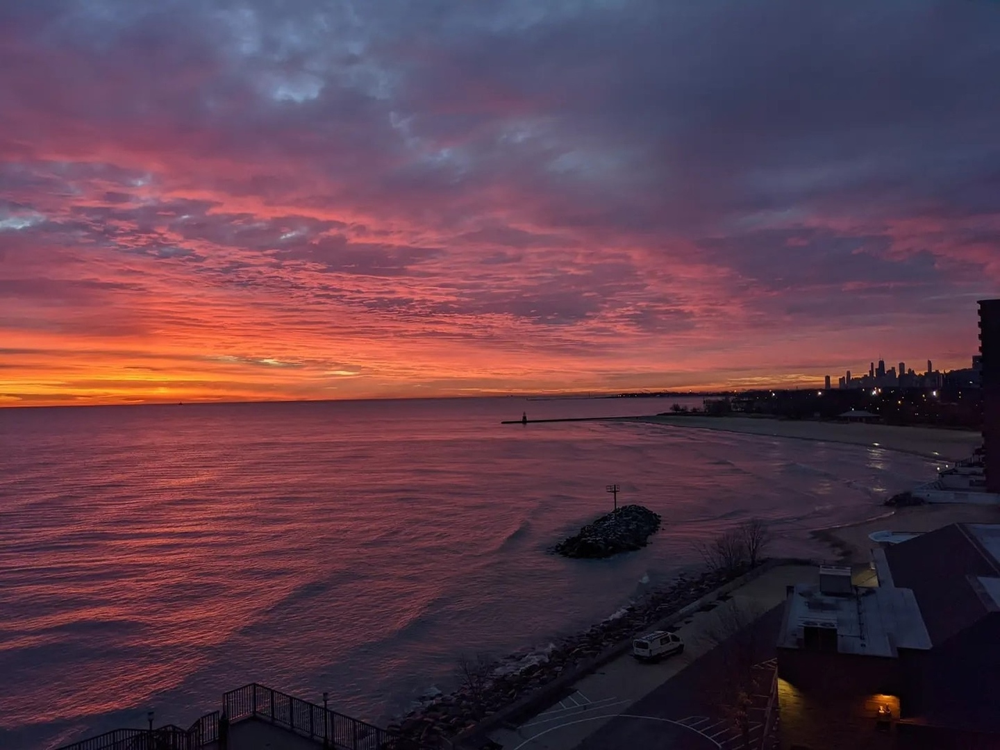 6007 N Sheridan Road Unit: 25E