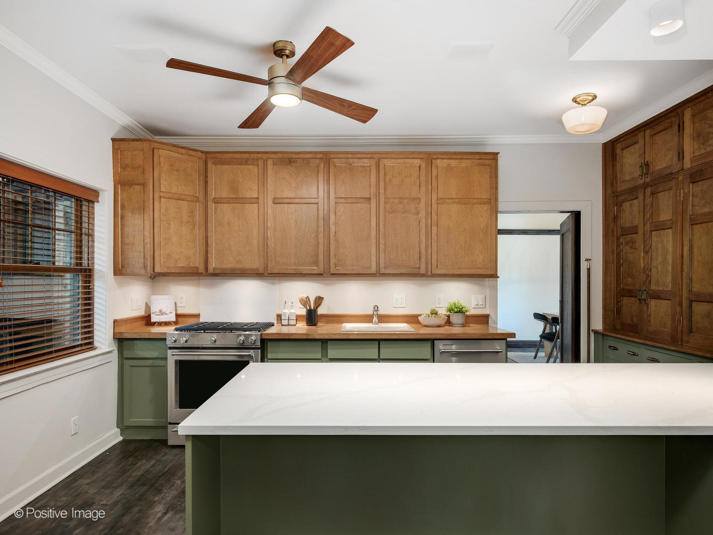 4616 N Magnolia Avenue Unit: 1