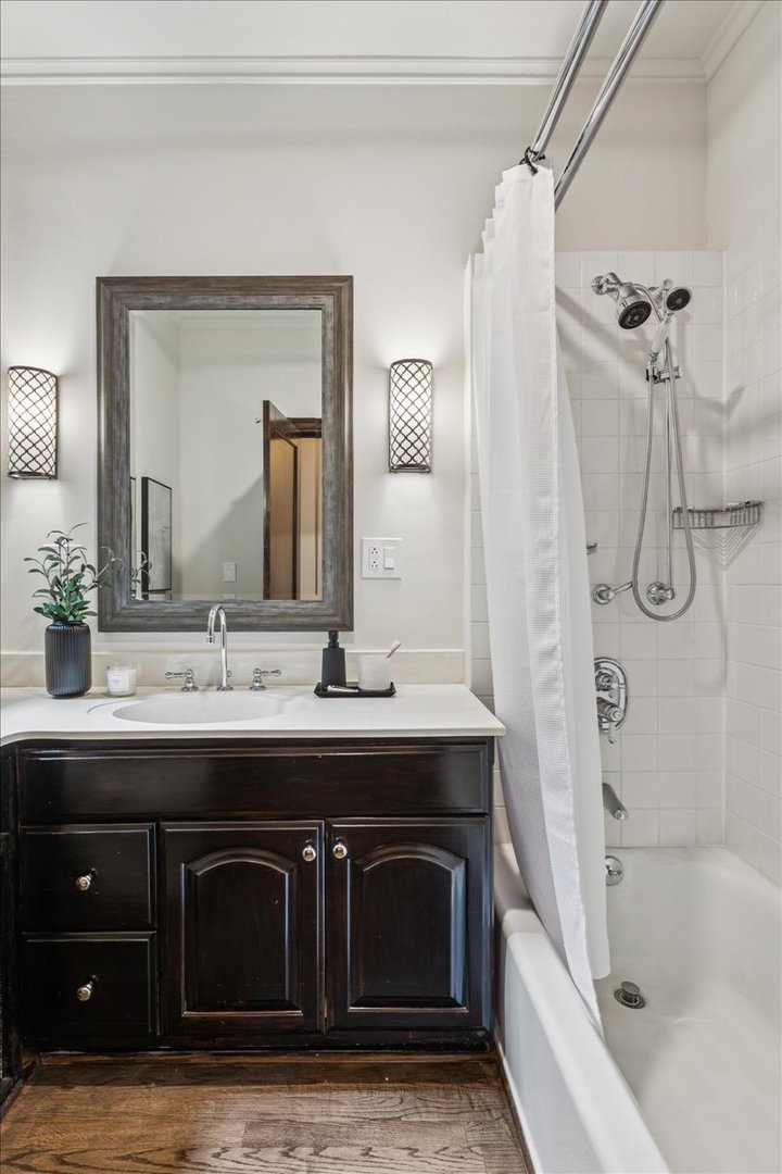 4616 N Magnolia Avenue Unit: 1