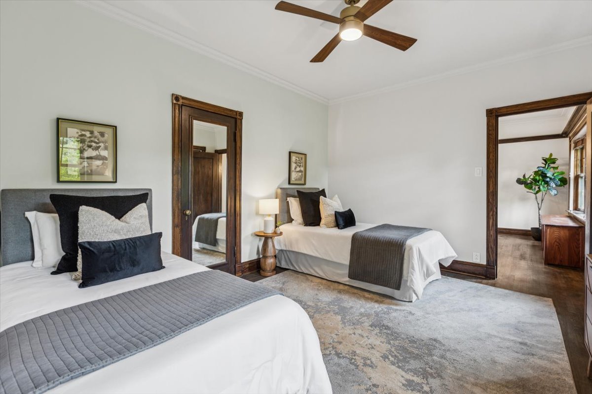 4616 N Magnolia Avenue Unit: 1