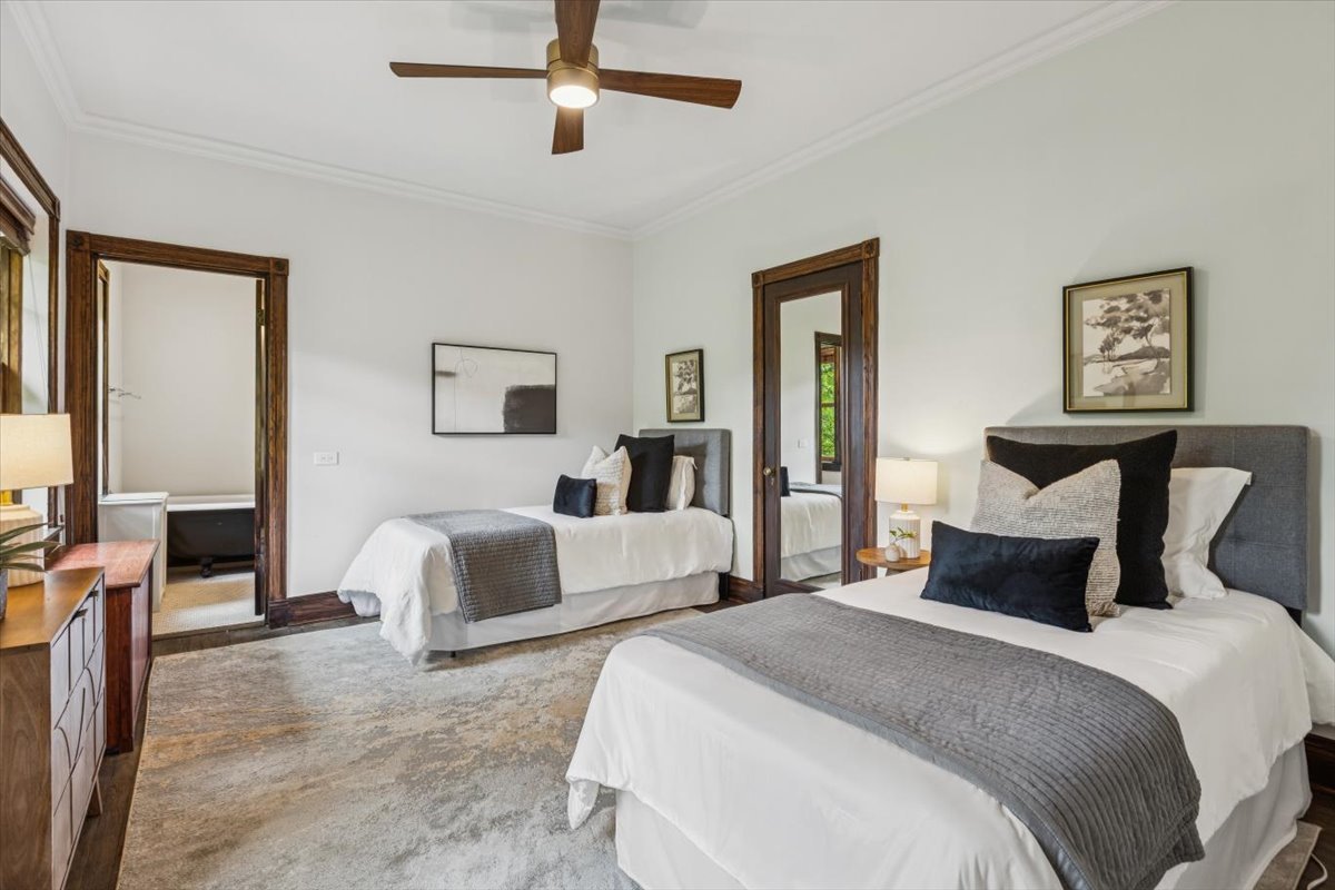 4616 N Magnolia Avenue Unit: 1