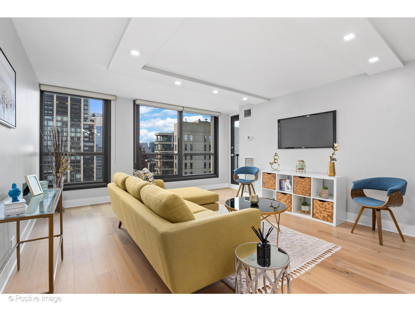 1030 N State Street Unit: 21K