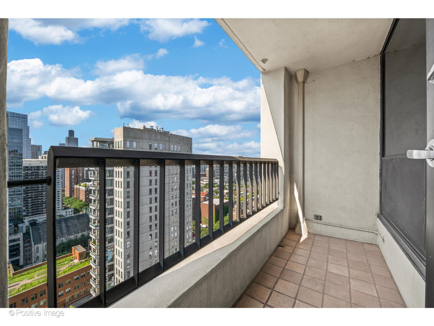 1030 N State Street Unit: 21K