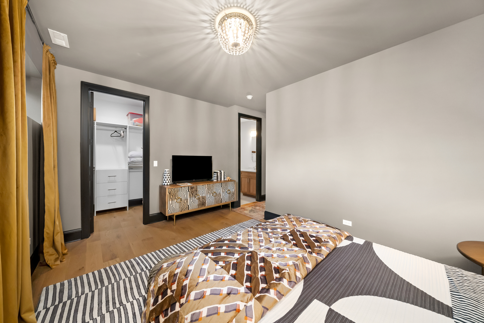 1532 W Ohio Street Unit: 1